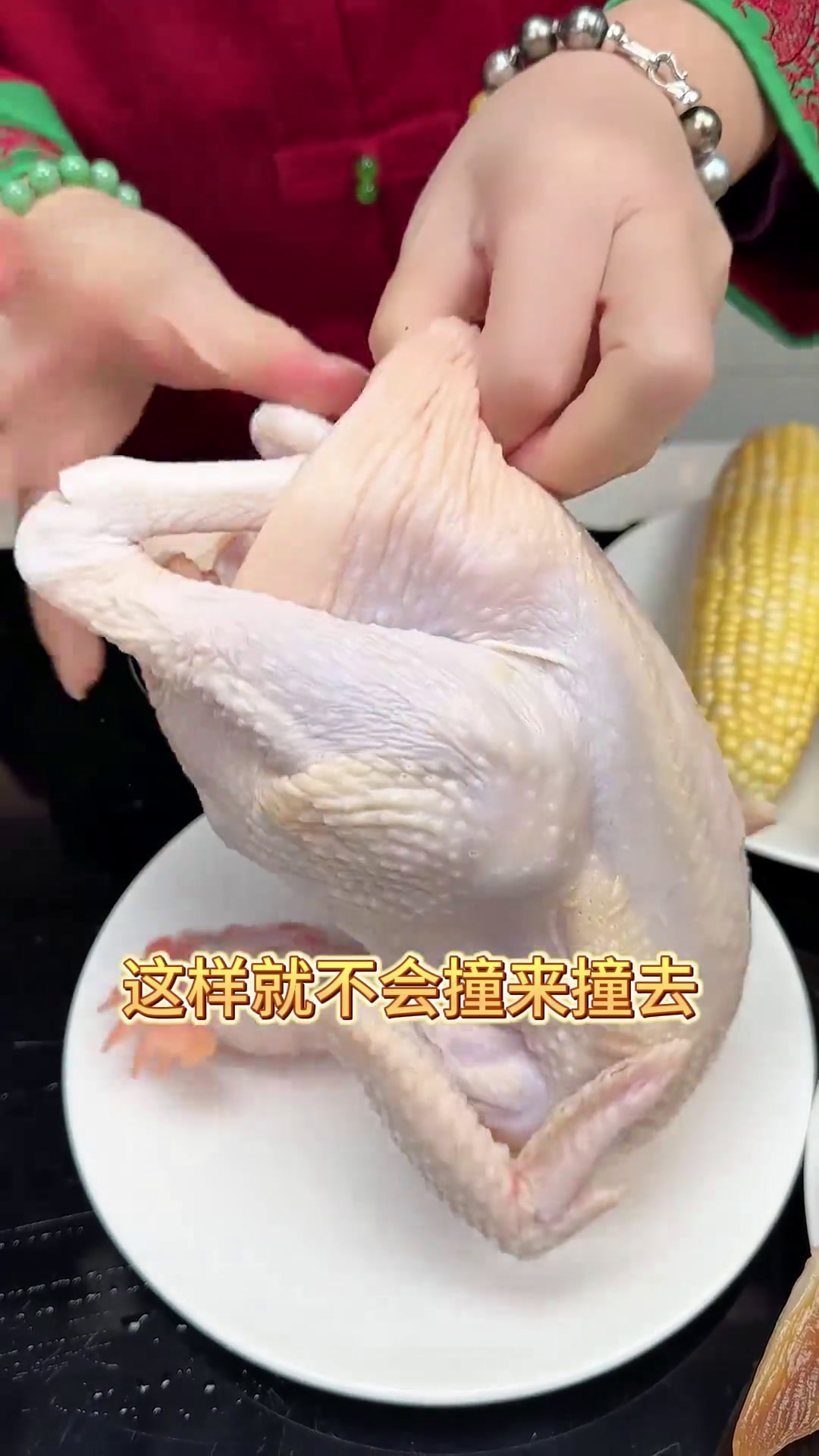 年夜饭,饭桌上要有的白切鸡和鸡煲翅汤