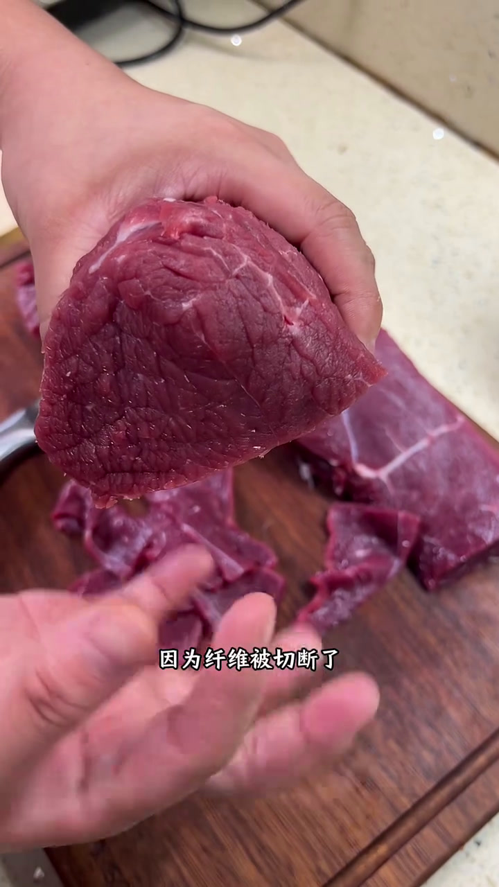 2斤牛肉秒变3斤,火锅店嫩牛肉的保姆级教程?