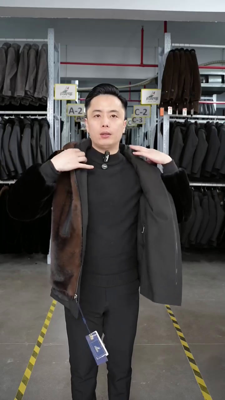 冬天来了,不怕冷的秘密武器,海宁男士派克服外套,中长款设计更显时尚