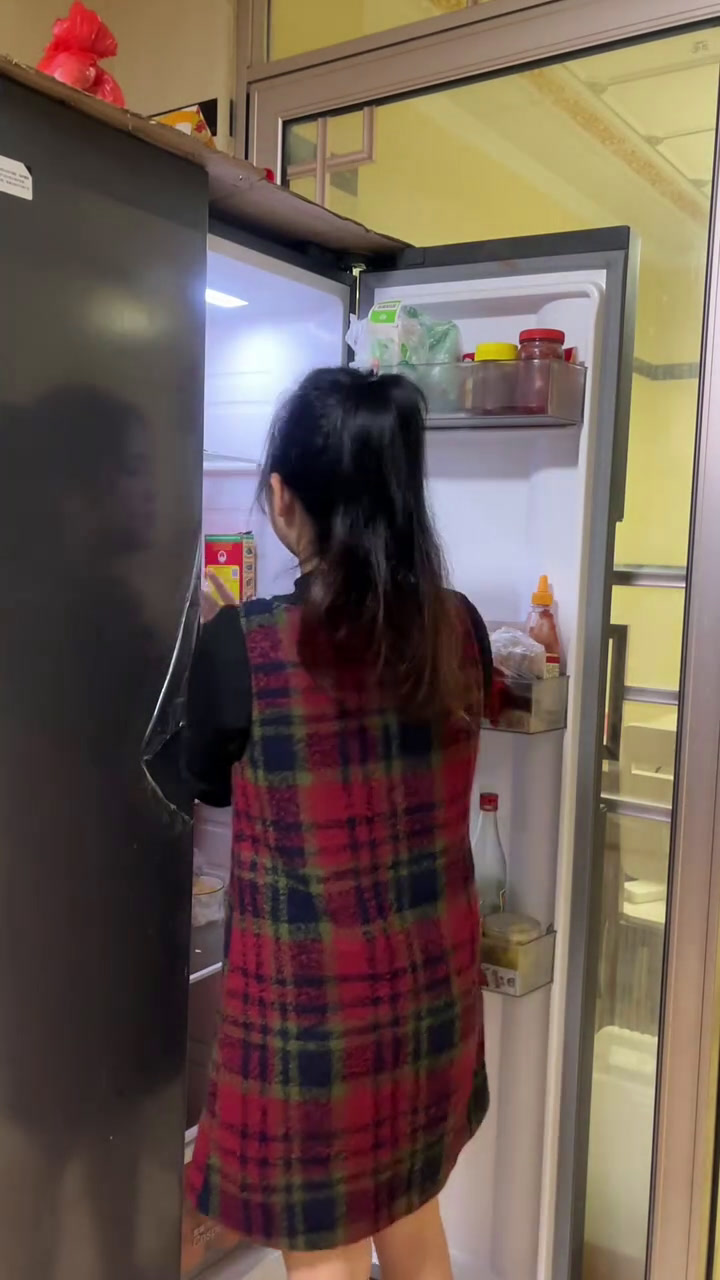 0难度0失败,在家就能自己做的草莓慕斯蛋糕
