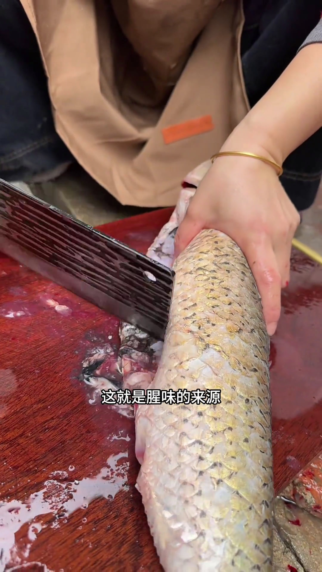 今天跟大家分享鱼肉丸子,也叫赣南鱼脯的详细做法