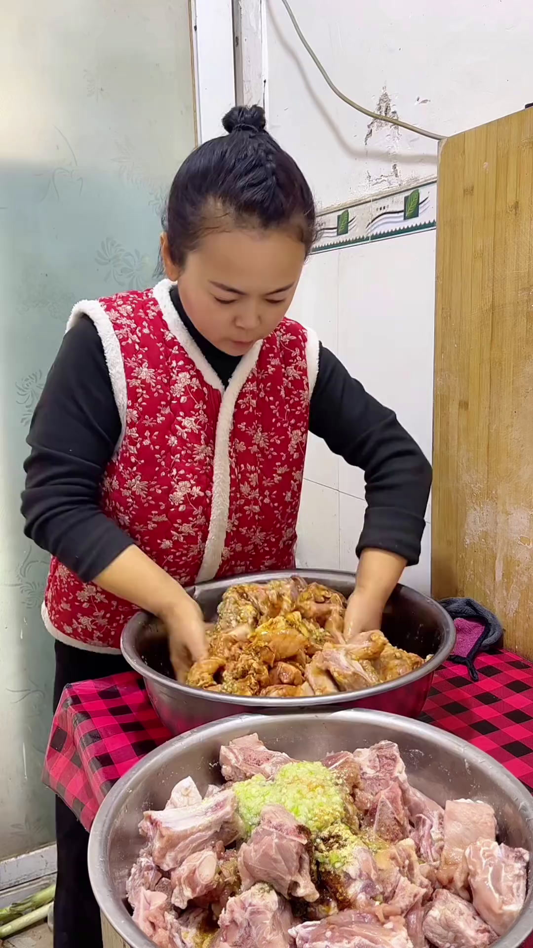 陕北特色年味美食“酥排骨”的做法,一炸一蒸软烂入味,入口即化