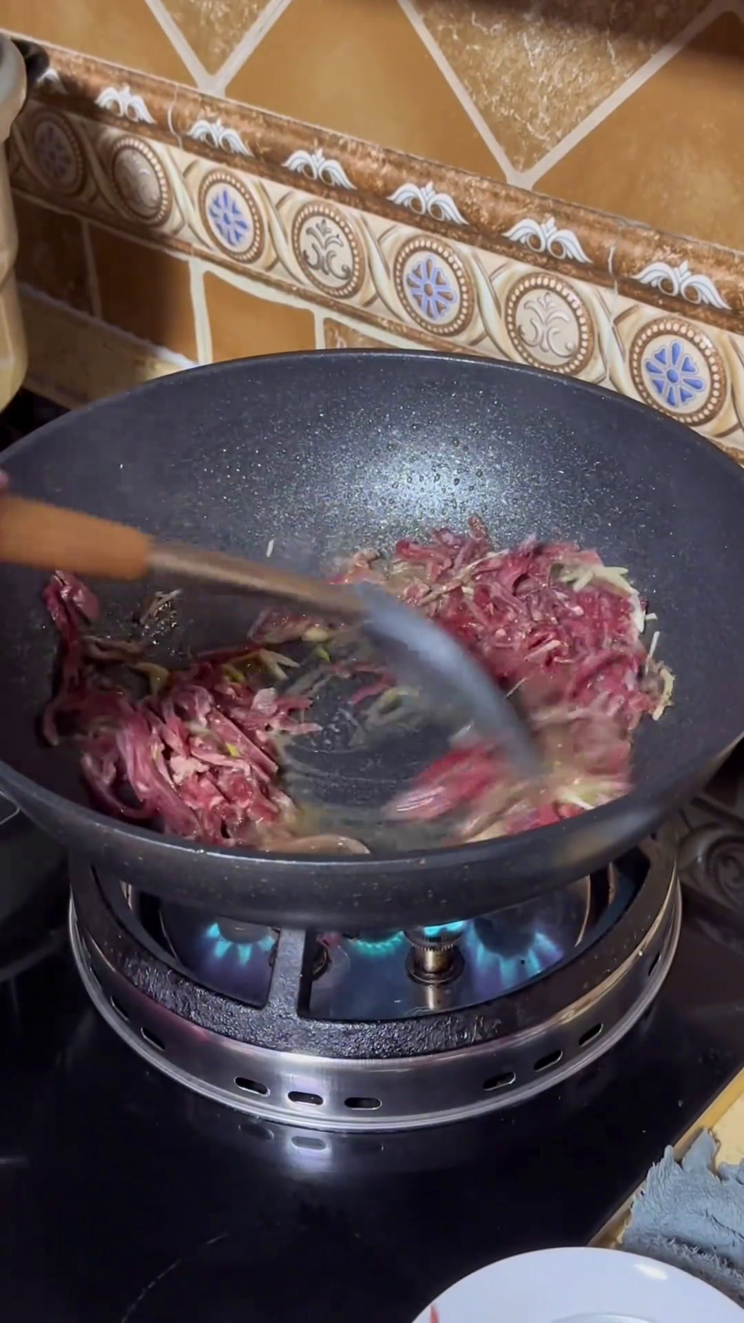 青椒肉丝面带汤做法教程