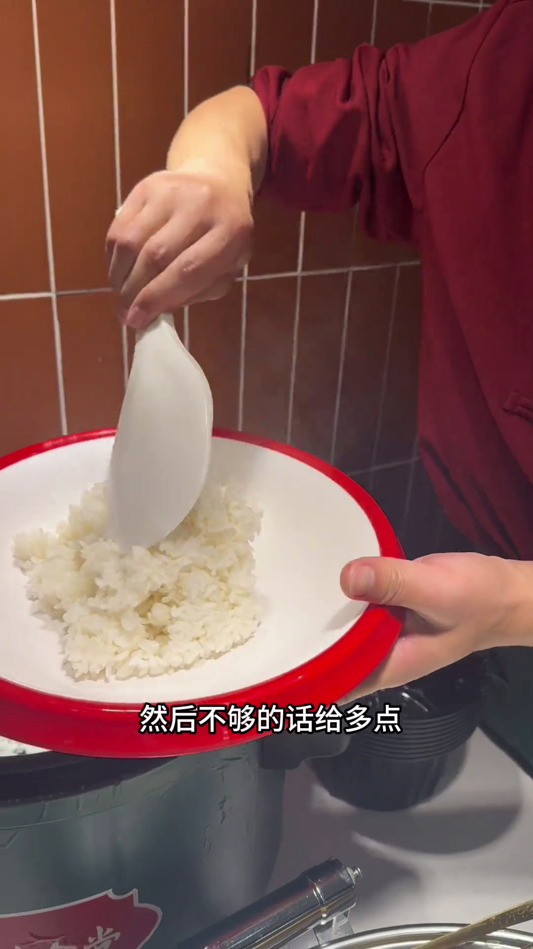 中华老字号“鲁味斋”把子肉套菜18一份,一块肉有四两!