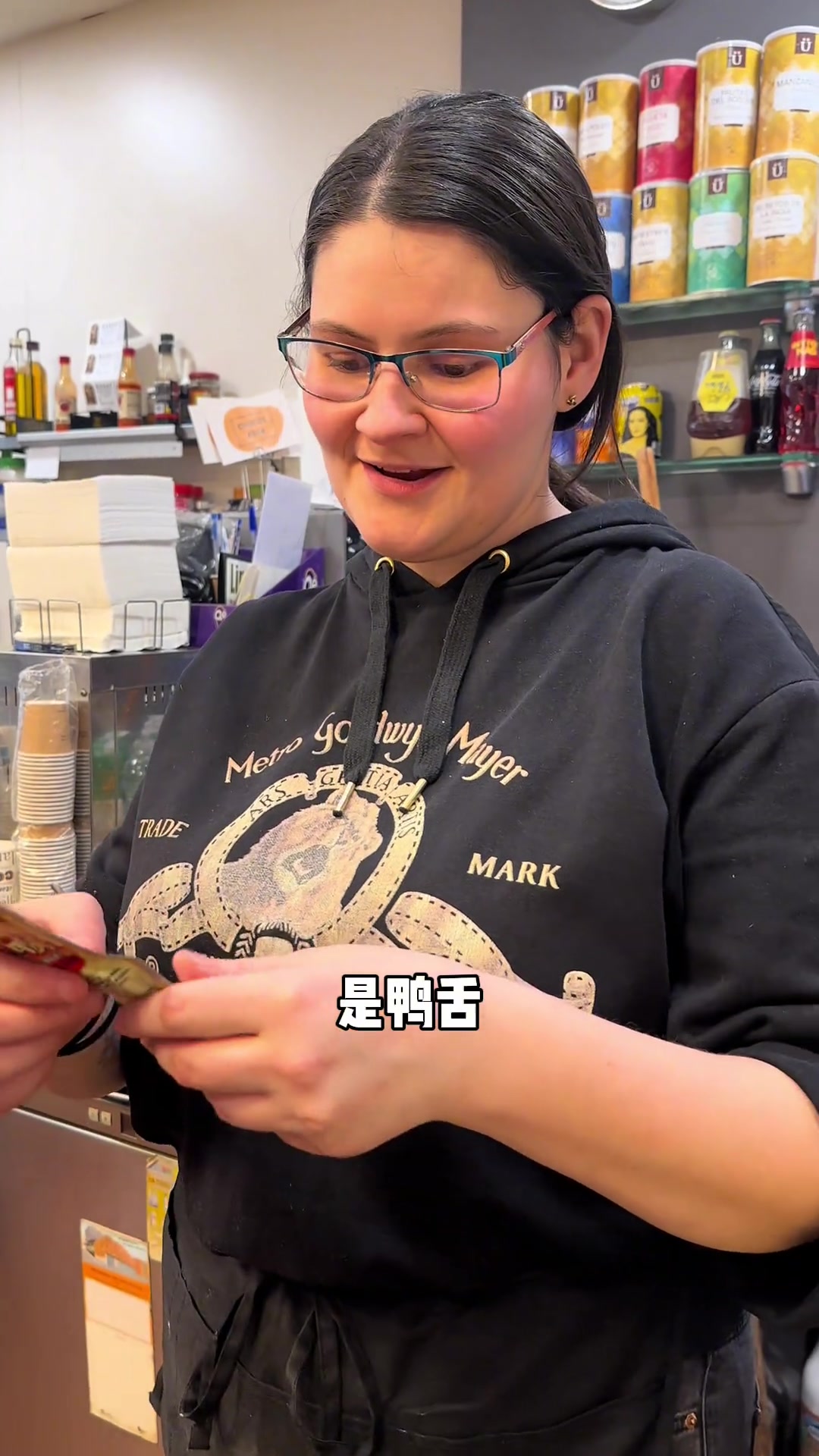 当老外第一次吃温州鸭舌会是什么反应