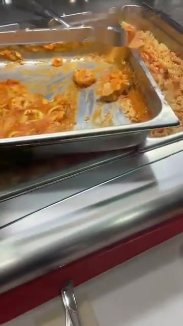 「意大利大学食堂」6.6欧套餐吃什么?留学vlog,意式小饺子,烤肉排,烤薯条,黄桃罐头菠