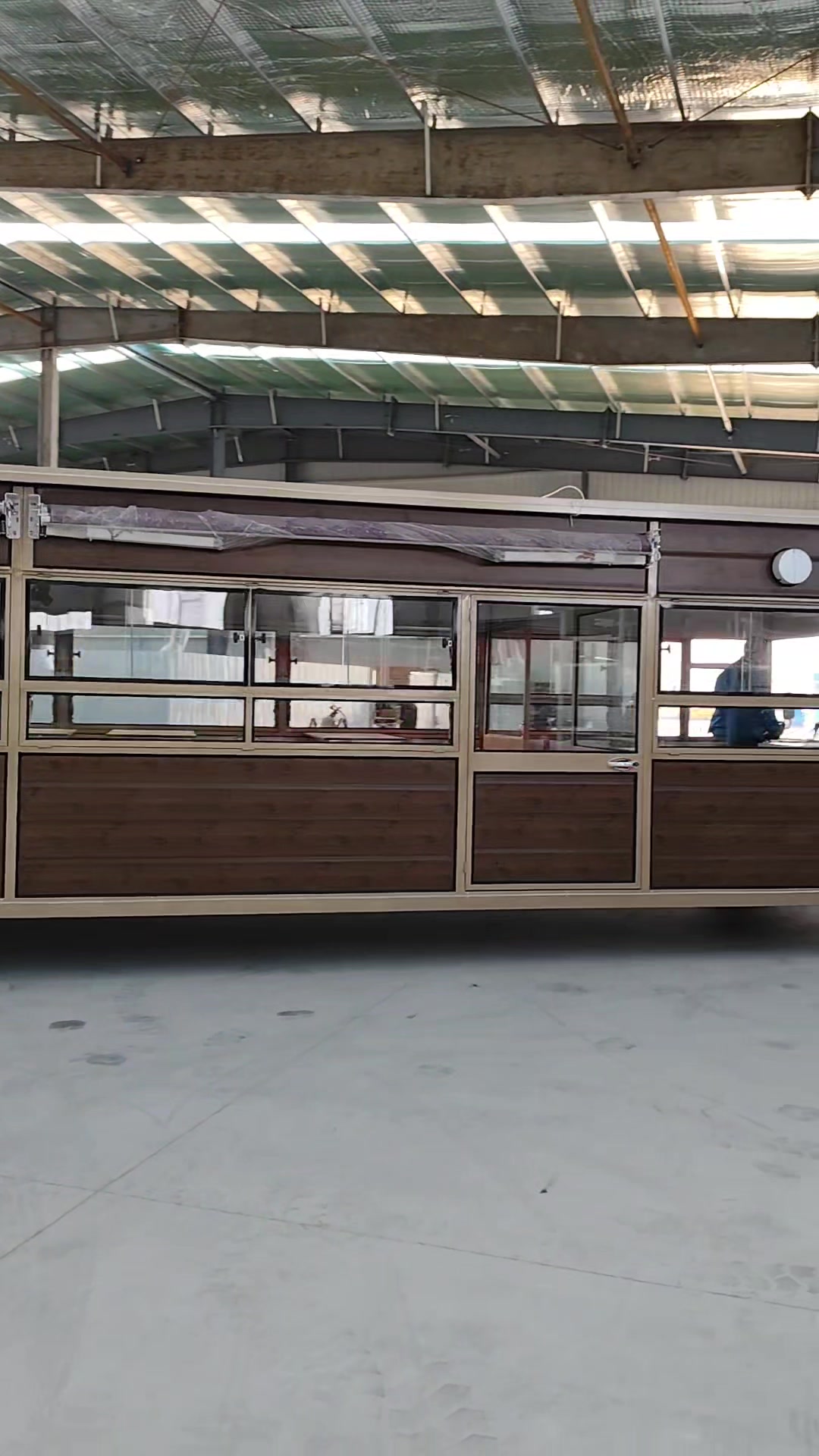 大型厨房餐厅一体车流动快餐车早餐车