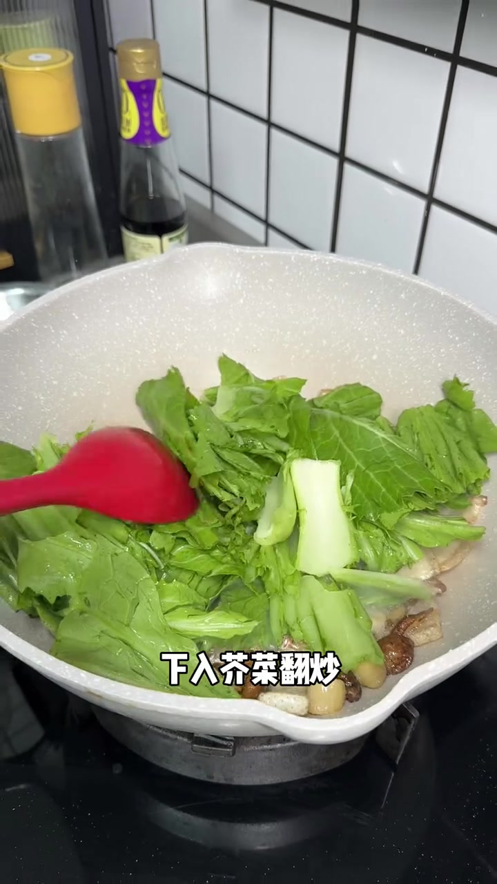 这个天气也太适合吃芥菜饭配四物汤了!