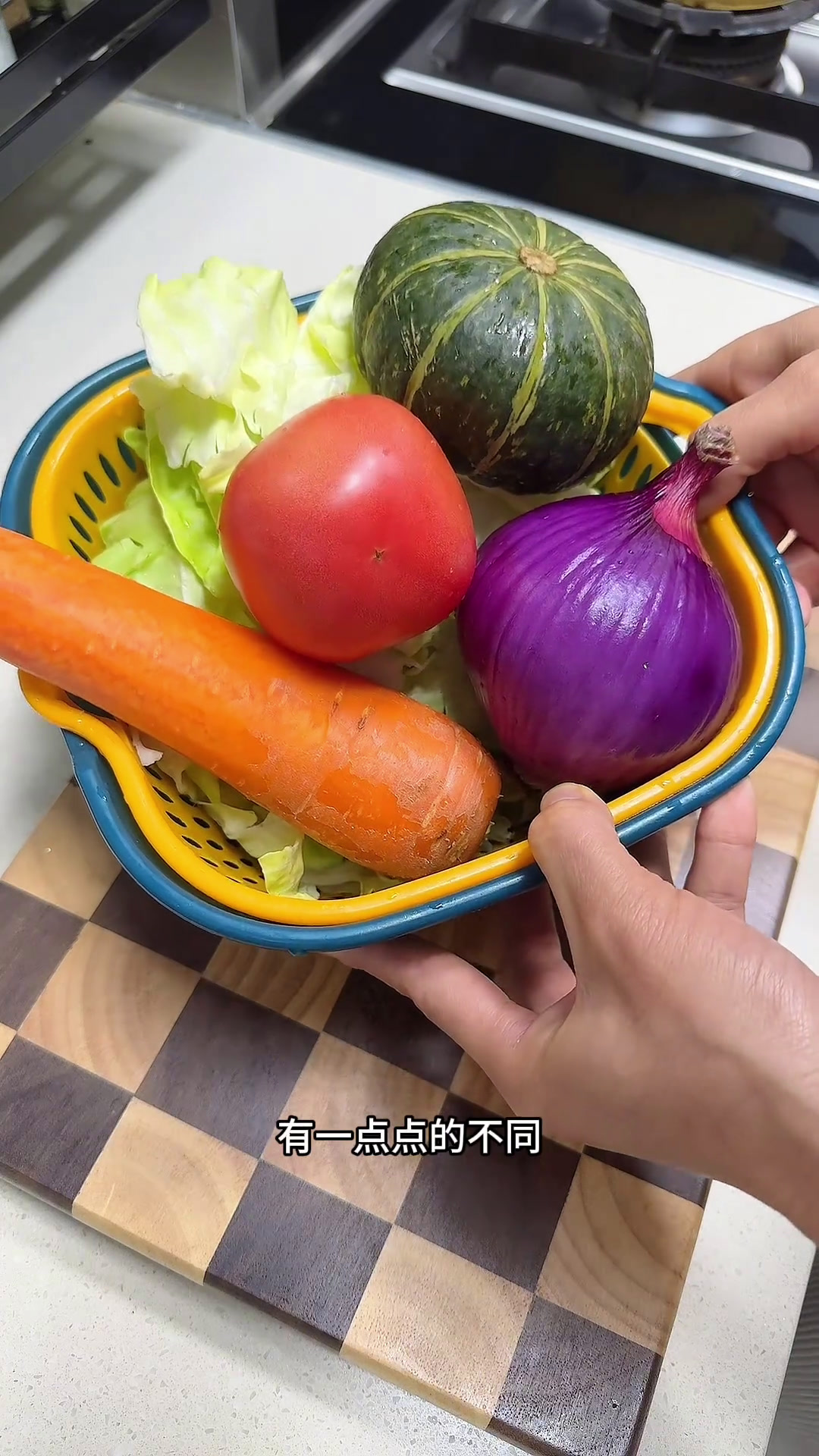 年后减脂第一天,当然要安排个好喝又低卡的蔬菜汤啊～过年的大