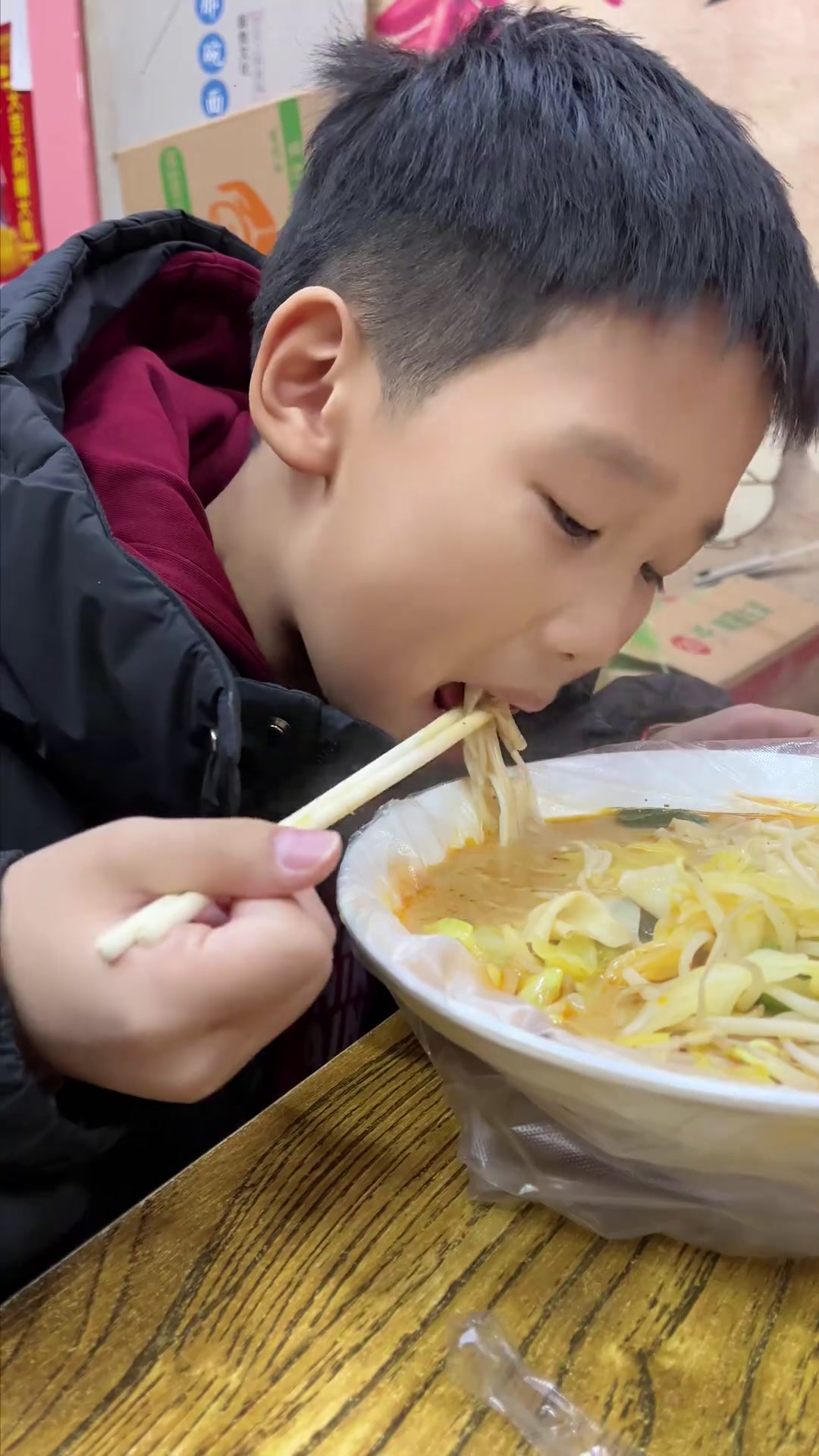 是不是只有东北麻辣烫配炸串呢!炸大头菜也是真好吃