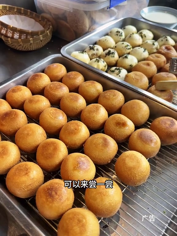 想吃无锡特色小吃美食蟹粉面来南长街贡梅保你满意