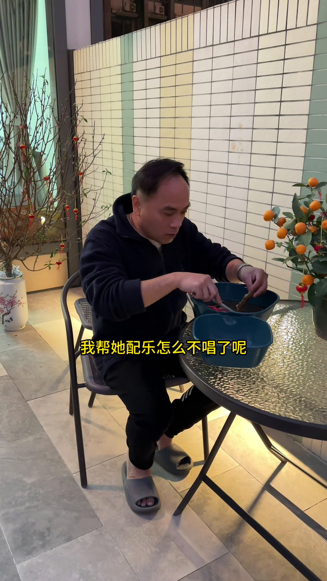 香港家庭过完年,花700元买这些食材吃火锅,大家觉得贵吗?