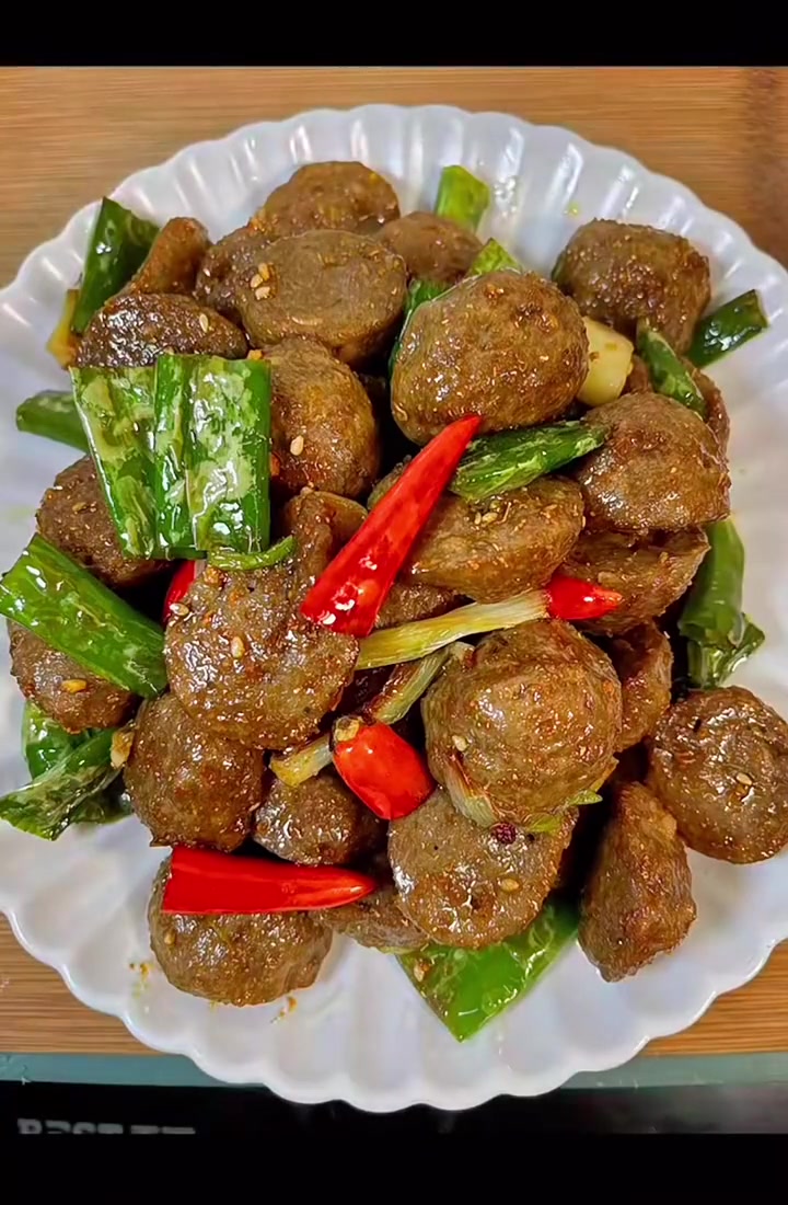 潮汕风味青椒牛肉丸,香气扑鼻
