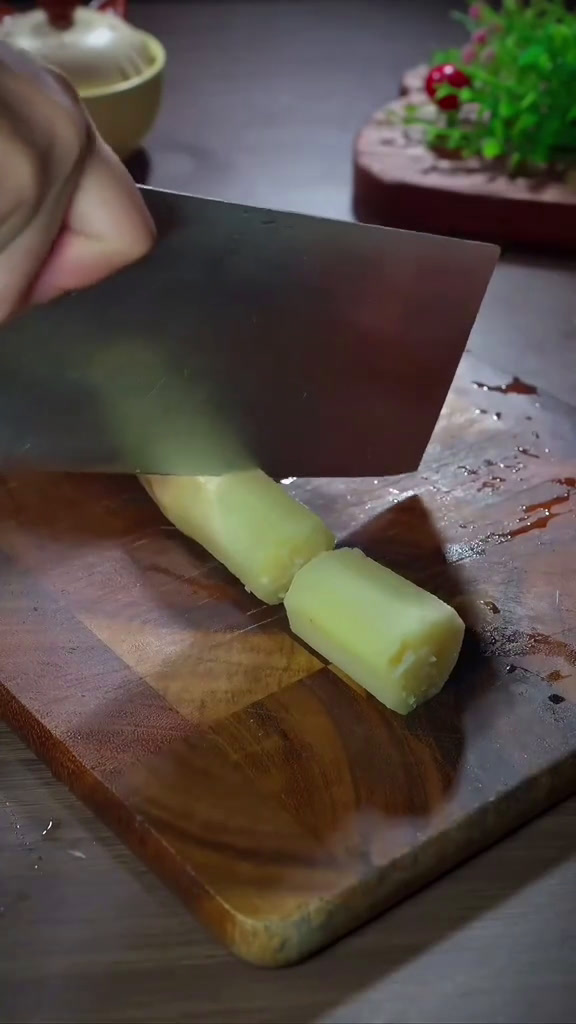 天冷一定要试试这个雪梨甘蔗汤,瓦罐汤