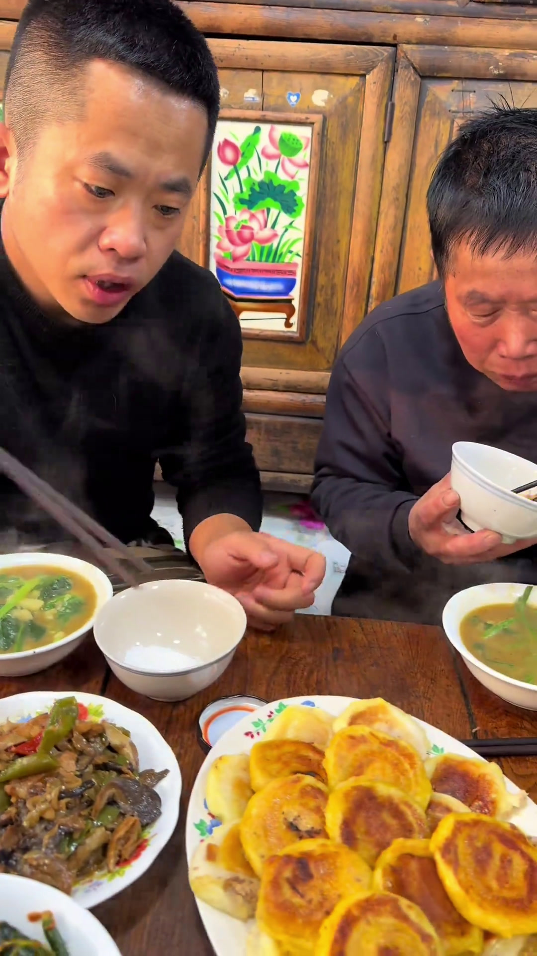 煎豆包鲜灵土豆菠菜汤