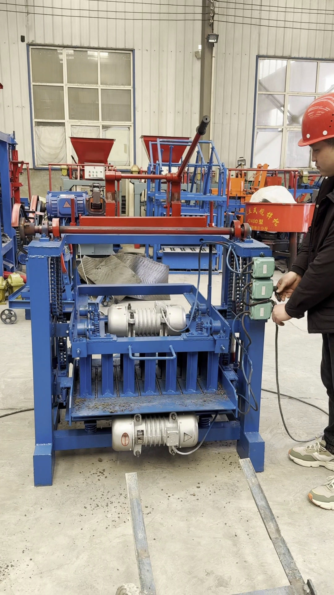 半自动水泥砖机-生产面包砖