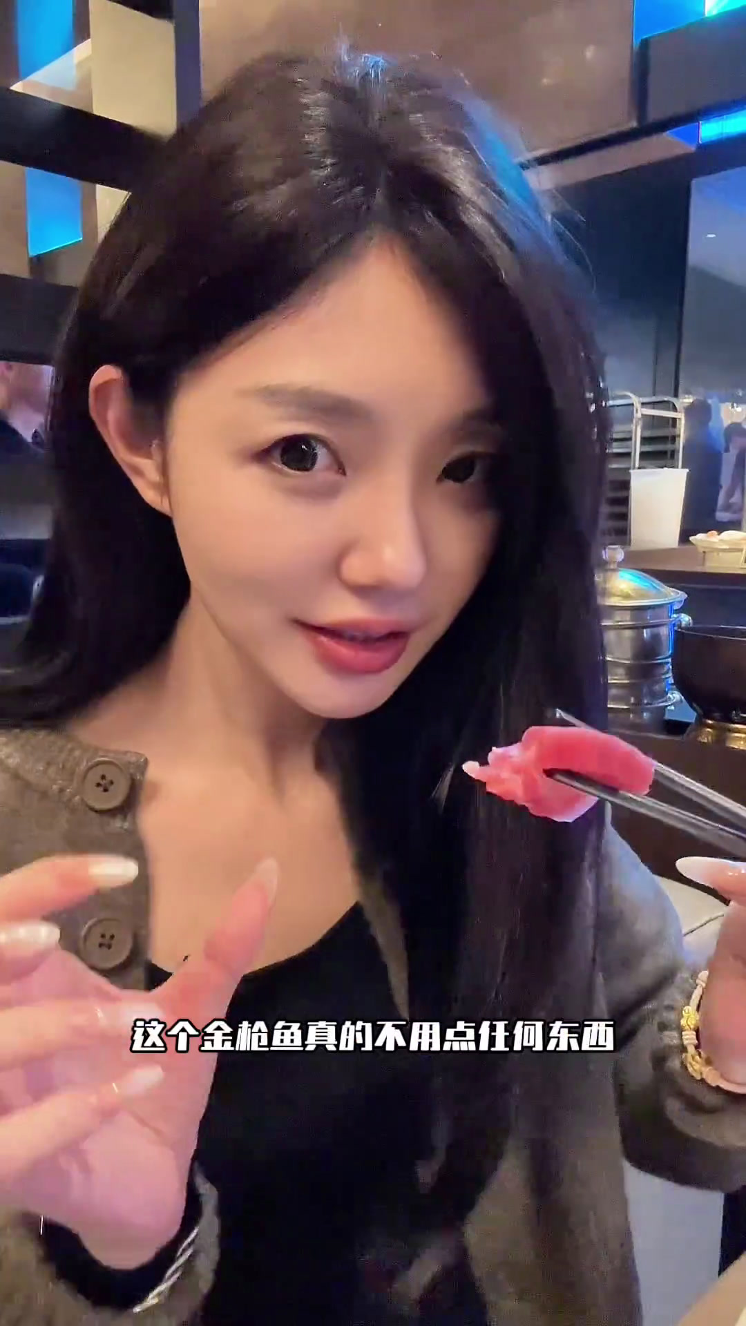 铭门盛宴开鱼秀,200斤的蓝鳍这回吃爽了!