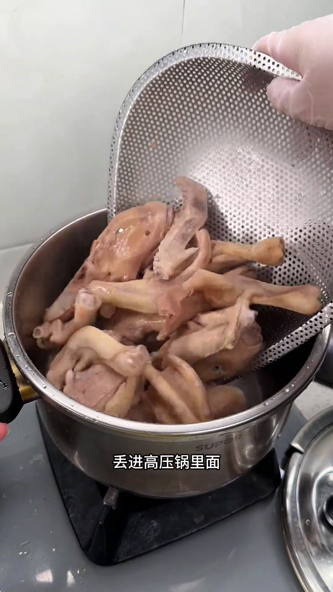 在我们江西有道特色菜鸭三件,吃货们一定要试试