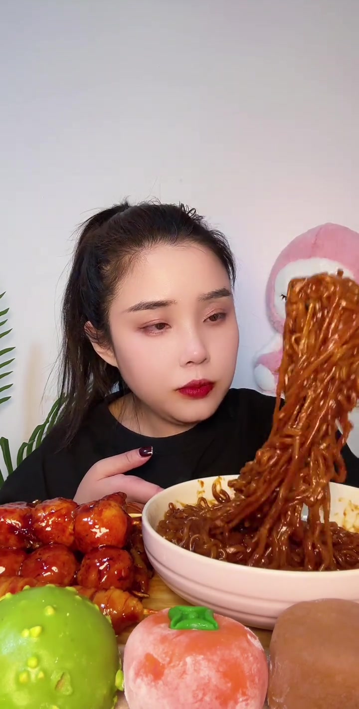 大家晚上好,便利店串串