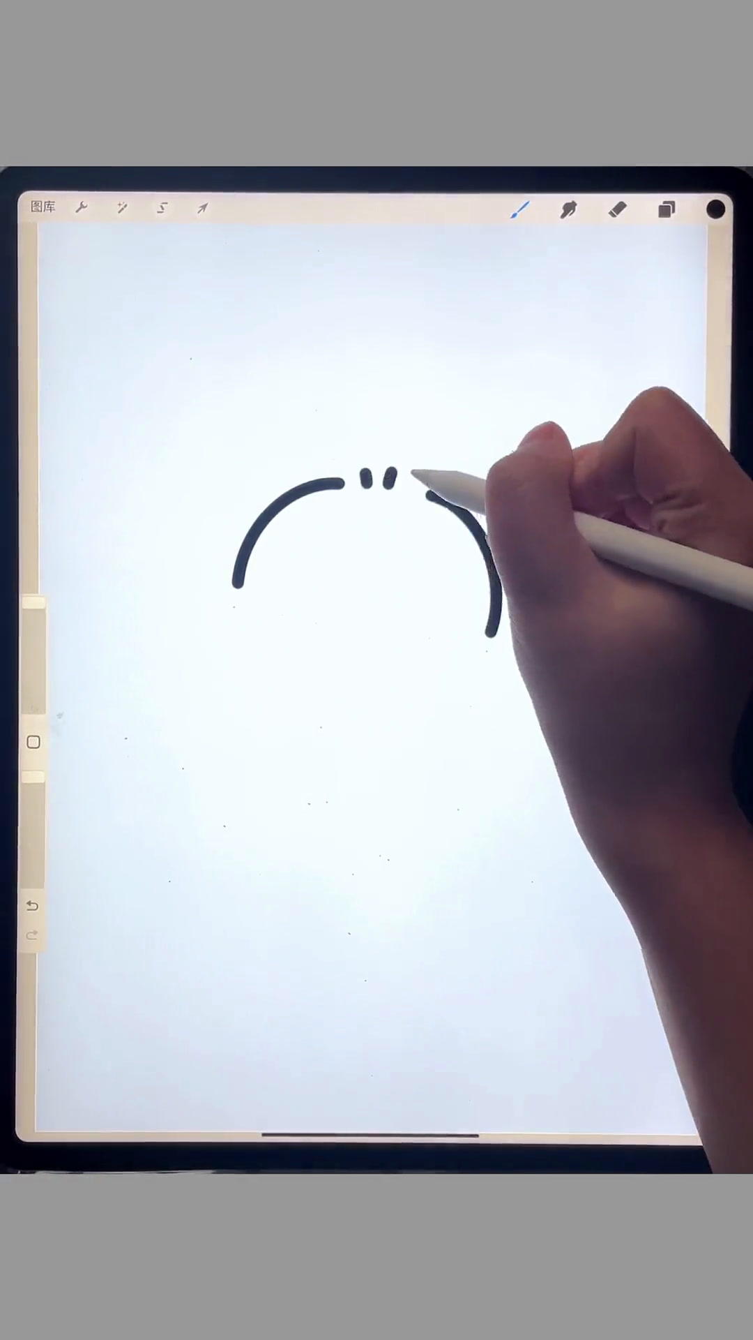 超可爱的帕恰狗小蛋糕来咯,还不赶紧画起来