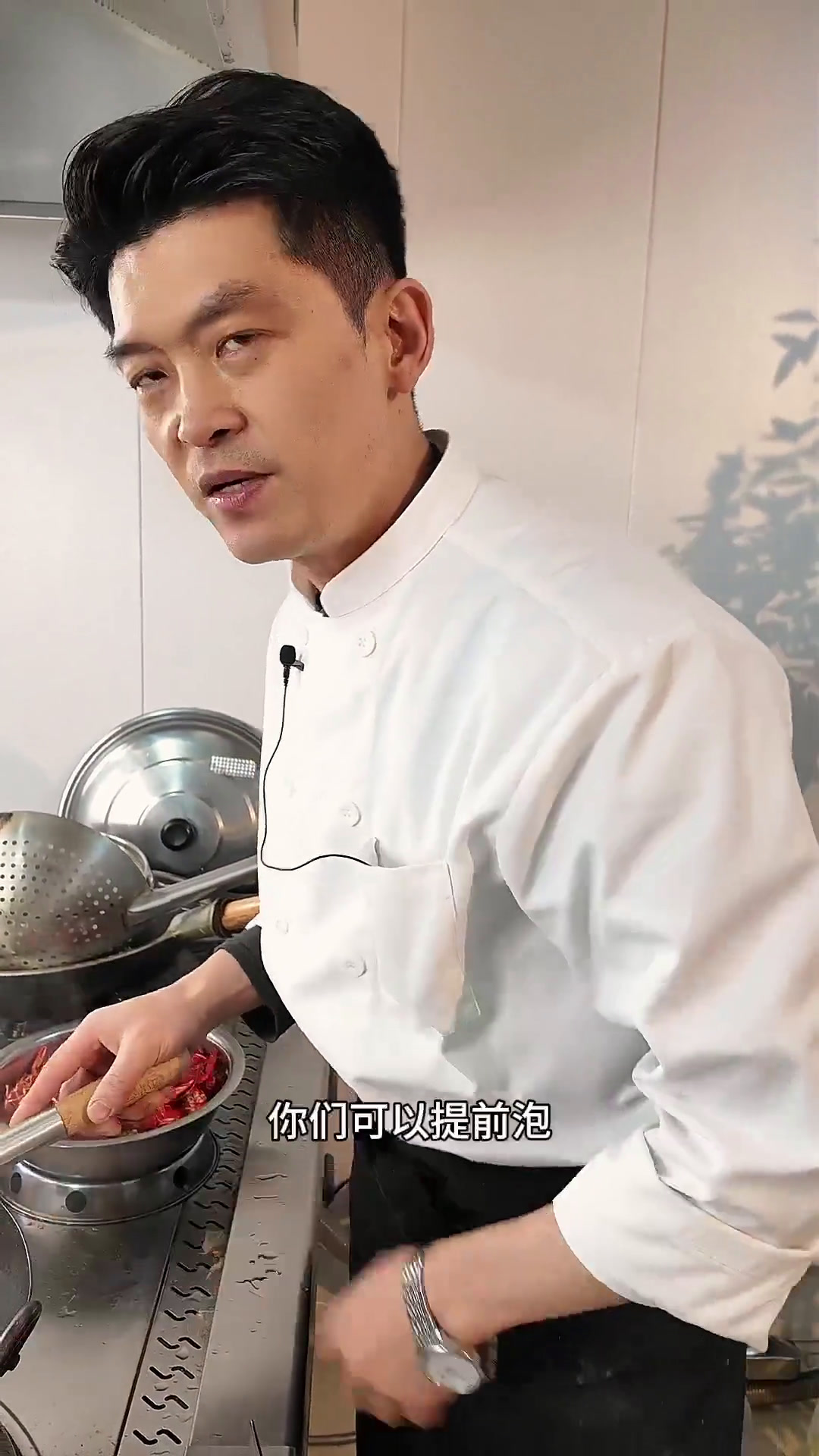 盱眙秘制干煸麻辣龙虾做法
