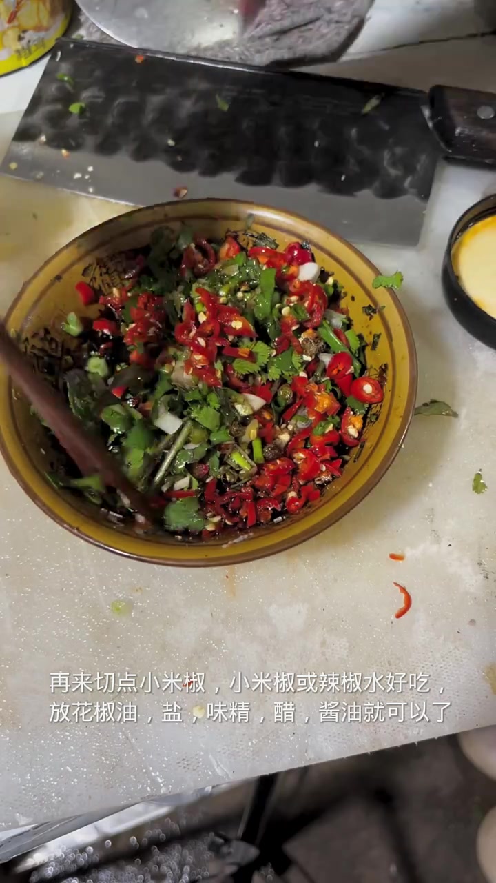趁四孩子都在家砍排骨炖火锅吃,山药和藕几孩子都很喜欢吃