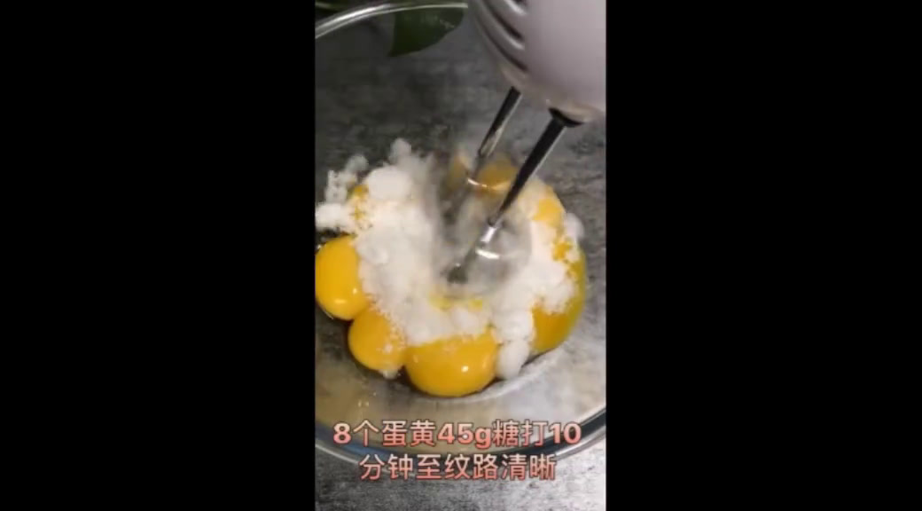 奶油虎皮蛋糕卷的完美制作技巧,轻松学会!