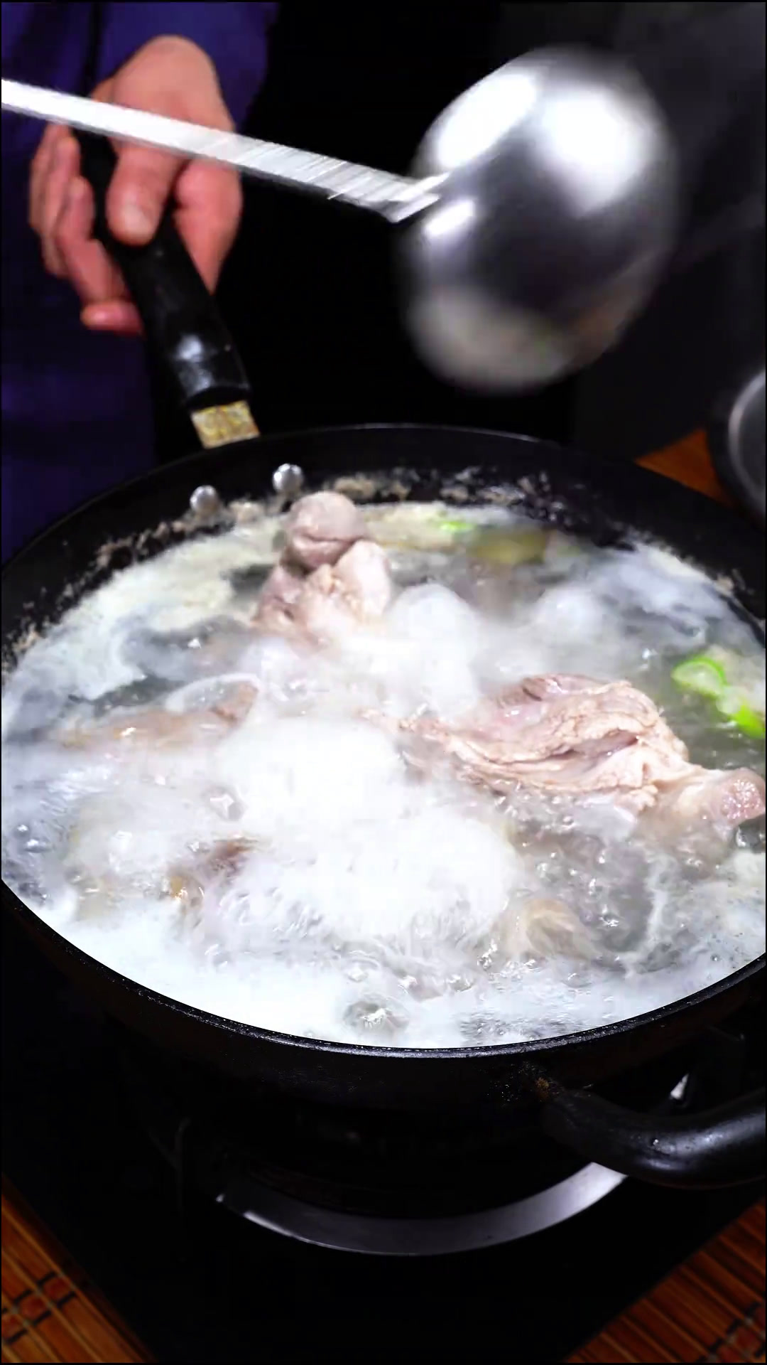 国宴鲁菜,葱烧海参,最详细最完整的做法