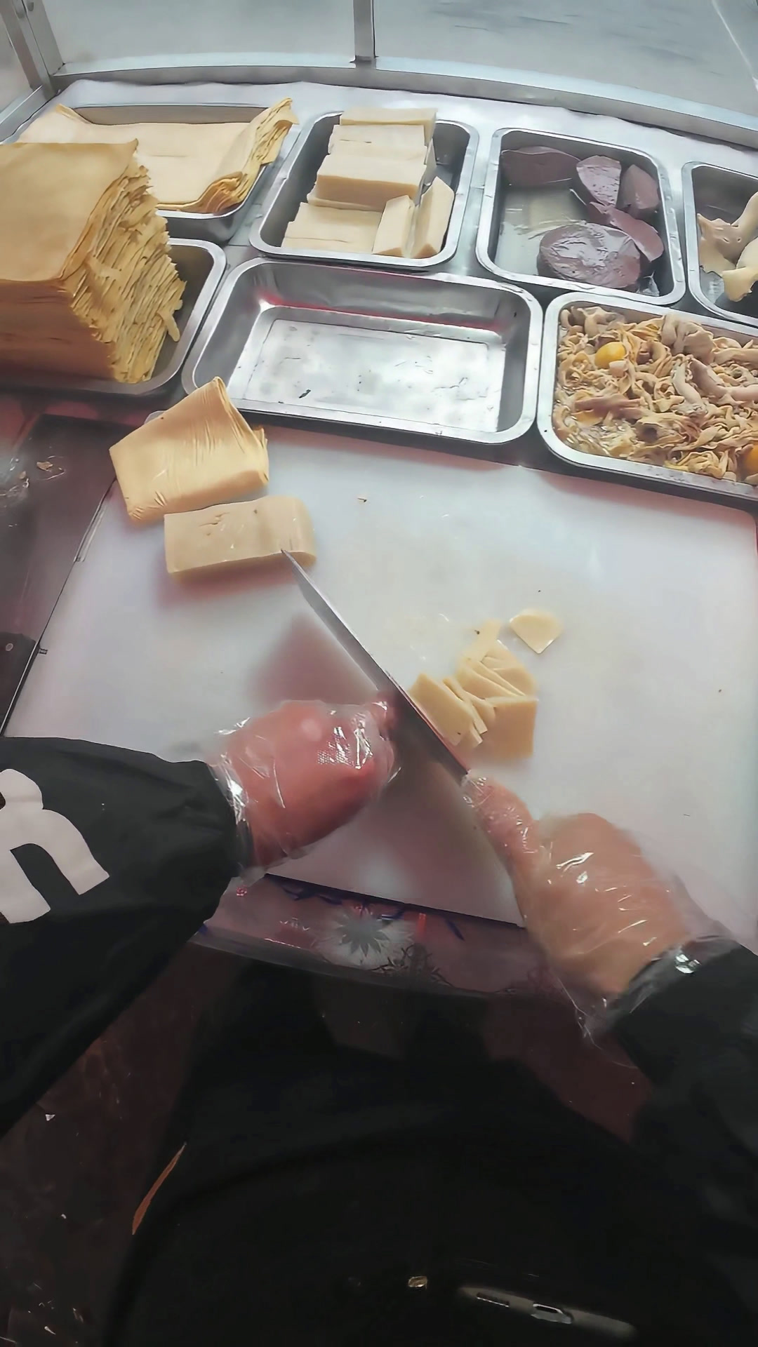 菜市摆摊卖椒麻鸡第9天