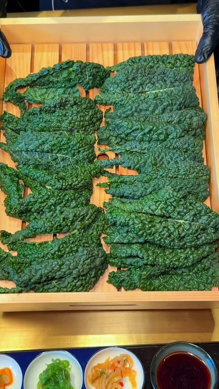 上海男朋友带我吃98一份的炒青菜!