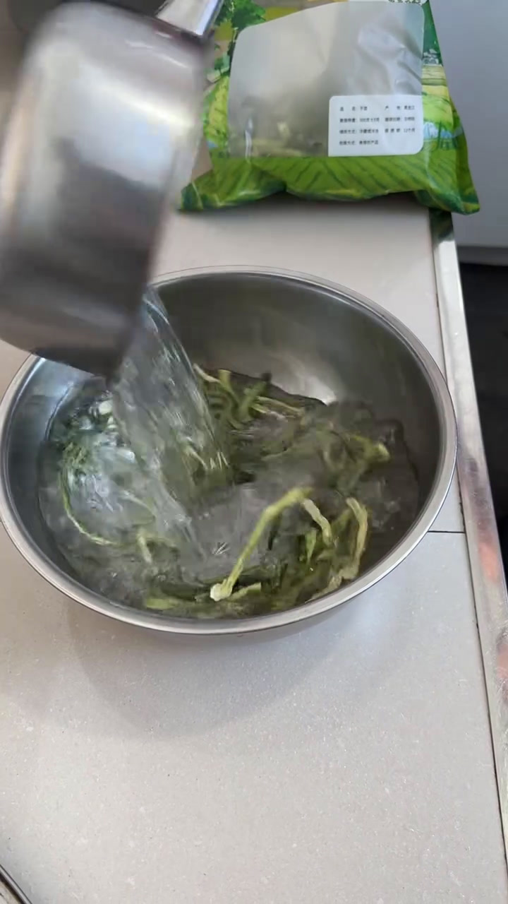 千层饼牛肉炖萝卜土豆