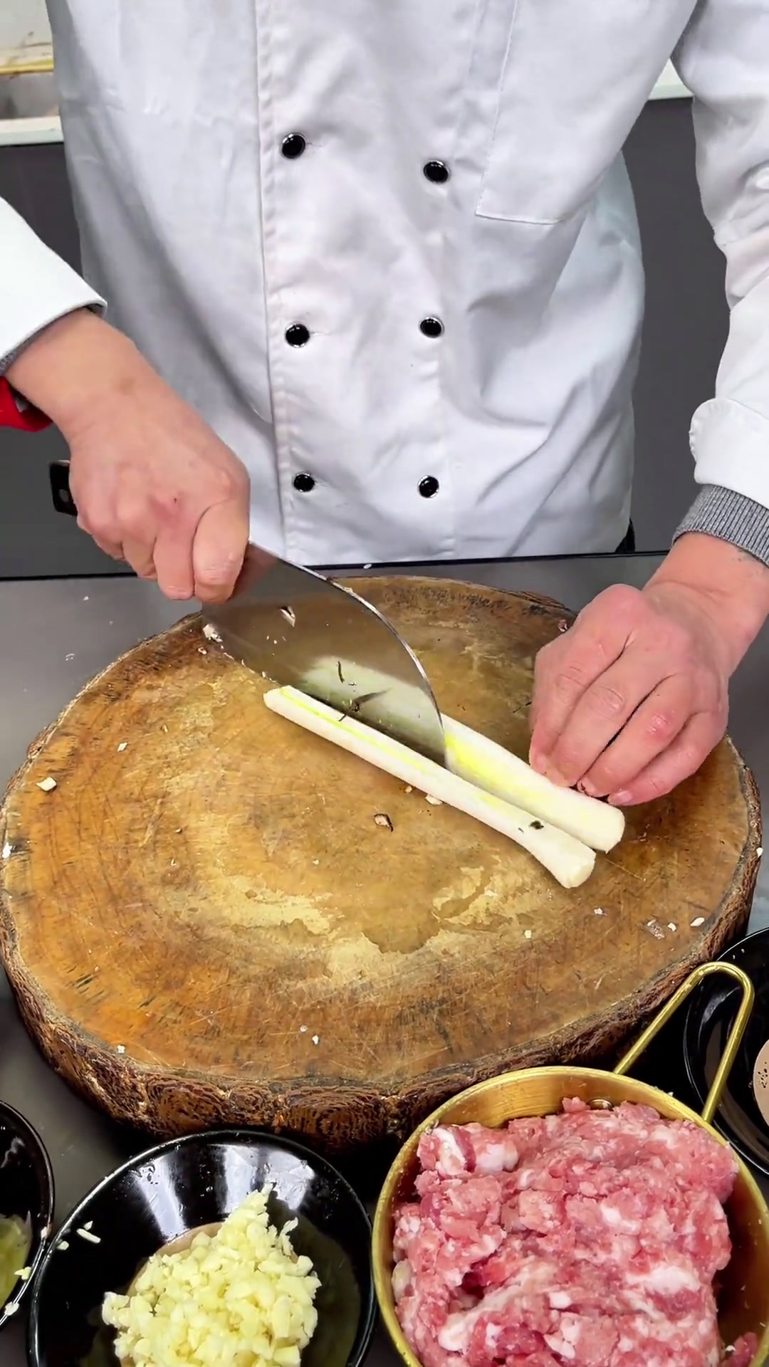 面馆的炸酱面为什么好吃?今天大厨无保留把酱料配方分享给大家