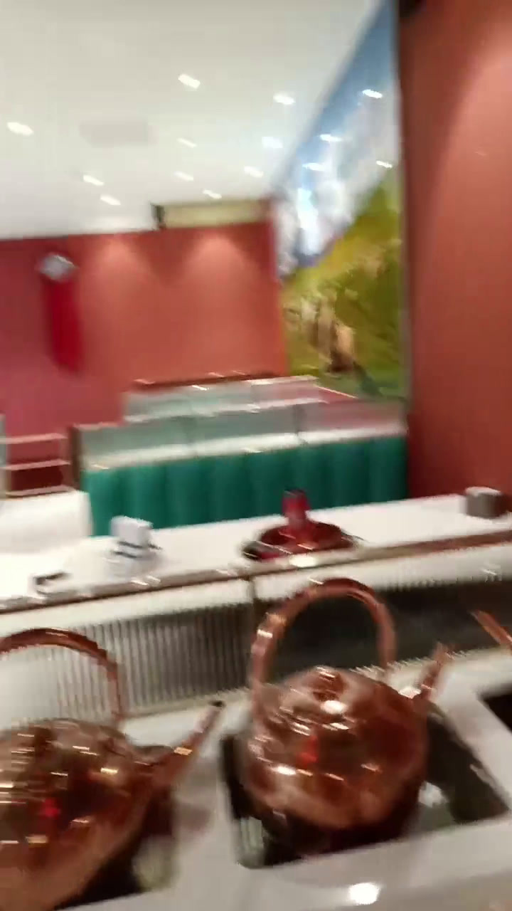 吃货老冯晚上和爱人吃元南门涮肉,不错,吃美了