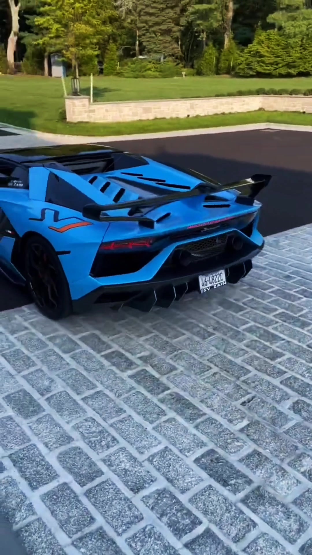 大牛svj的尾焰竟然可以烤蛋糕! #兰博基尼埃文塔多SVJ