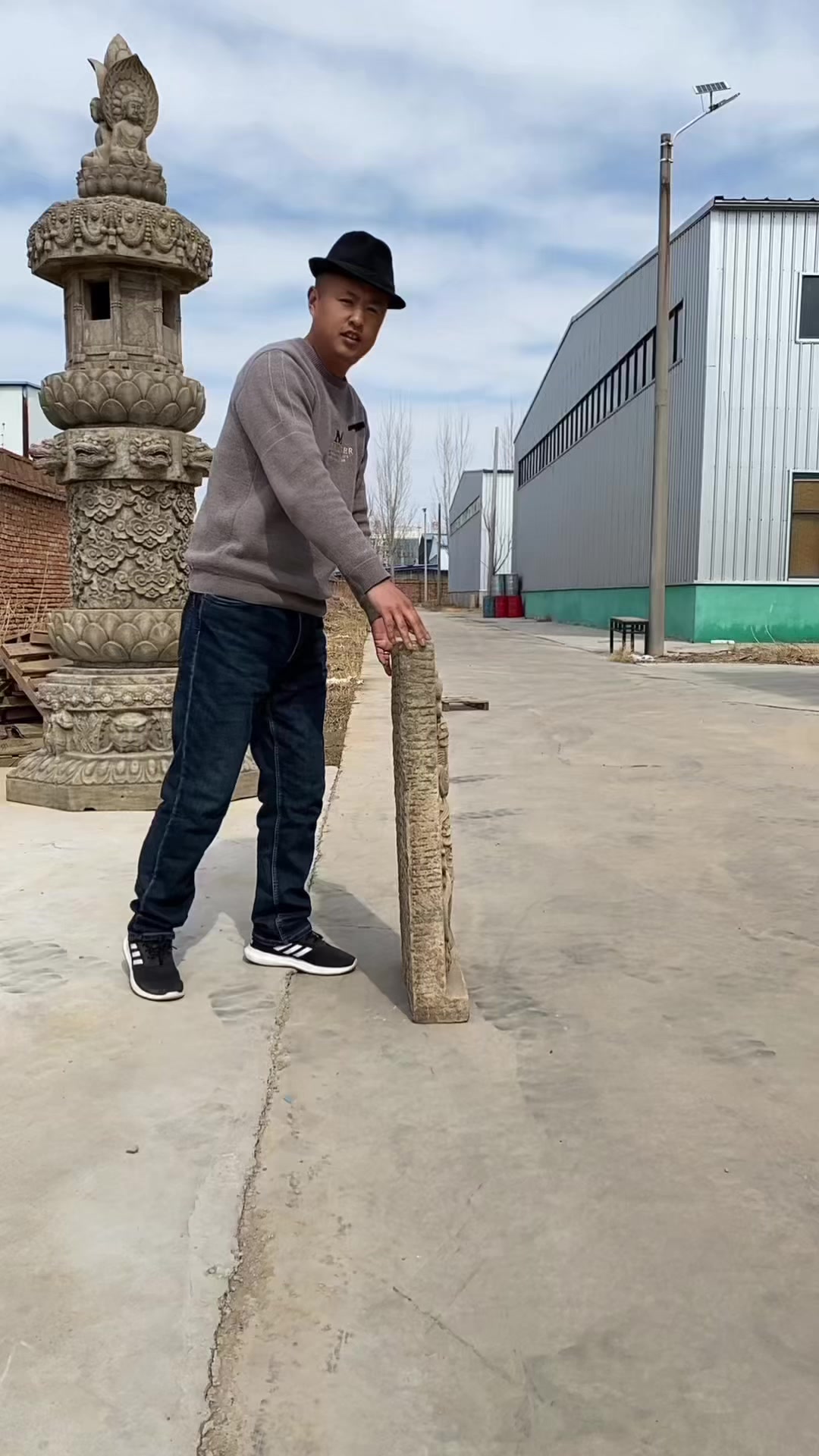 一个韦陀石板造像