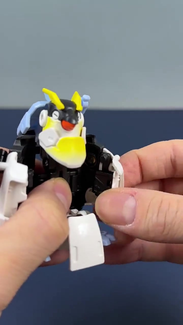 一口一个!52TOYS猛兽匣捷流,小企鹅