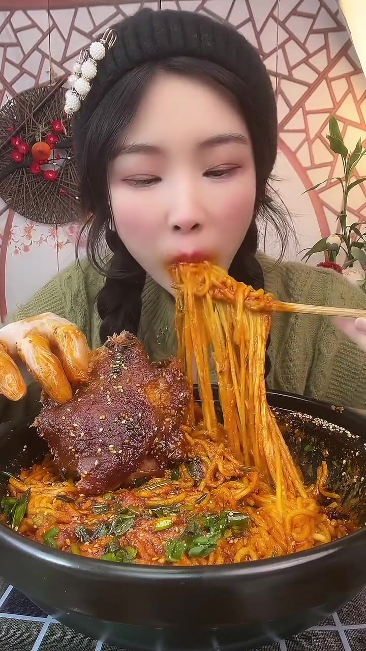 猪头肉+玉米面条