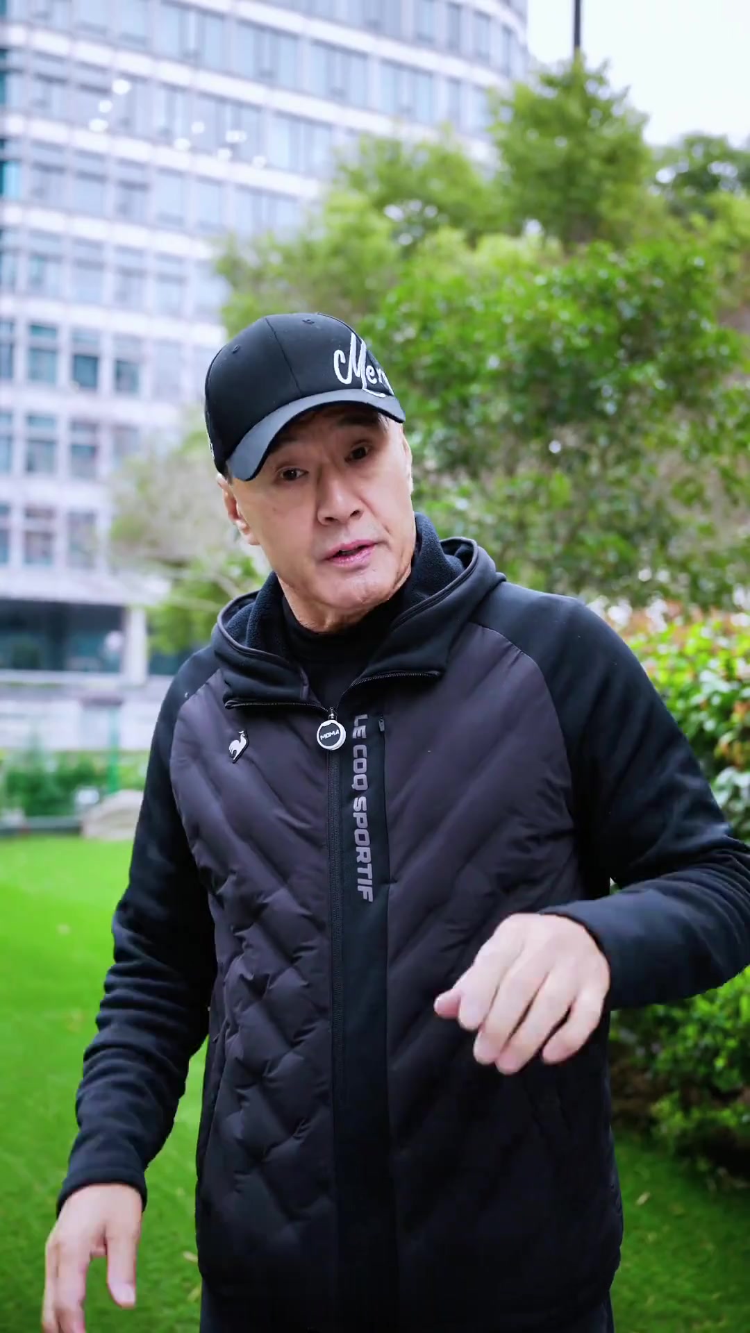 于荣许亚军两位老师推荐的墨镜,有什么理由不点我头像进看看呢?