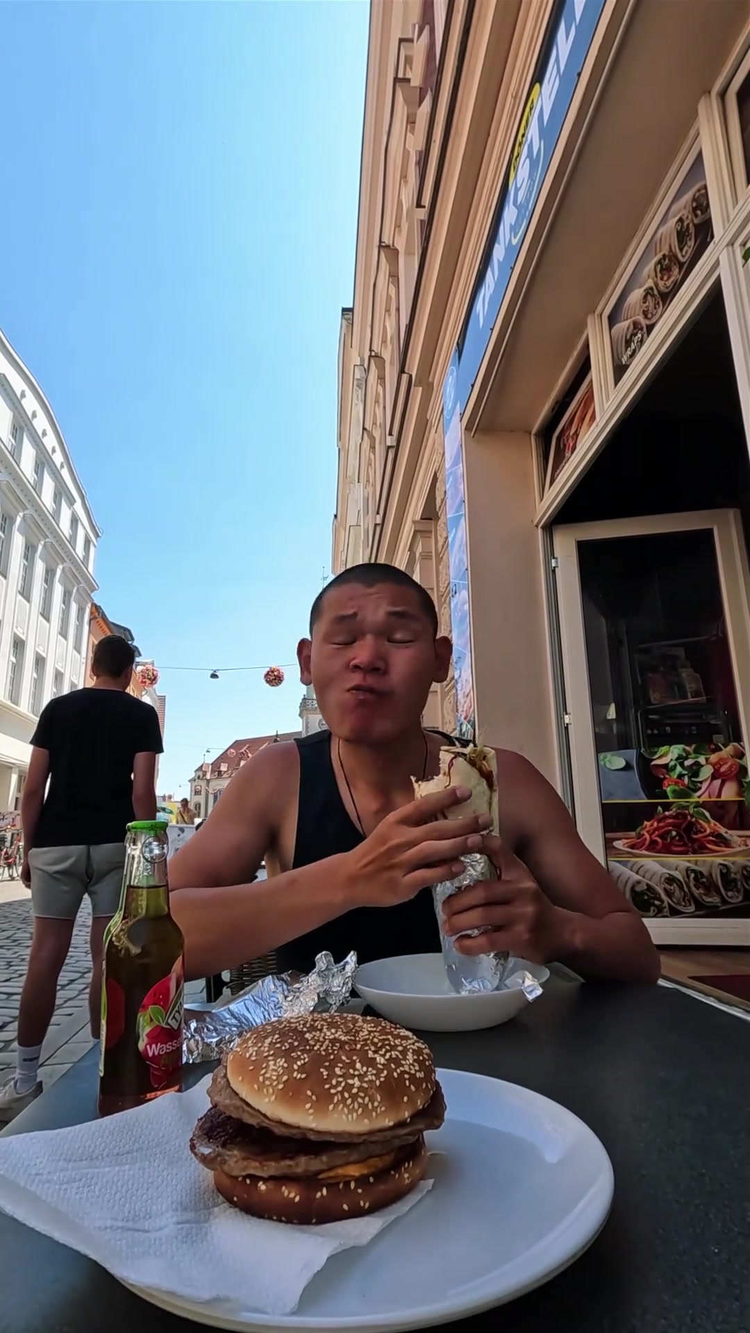 试试德国的鸡肉卷饼和汉堡!