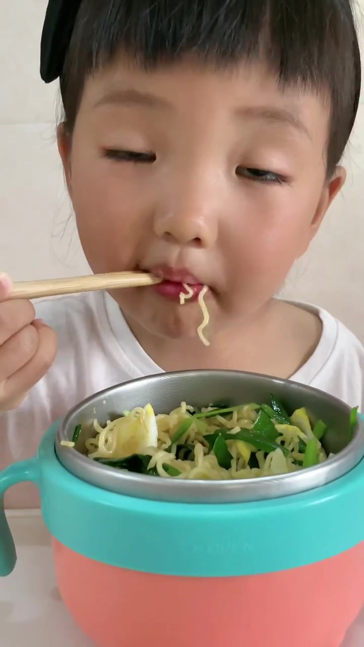 韭菜鸡蛋炒面