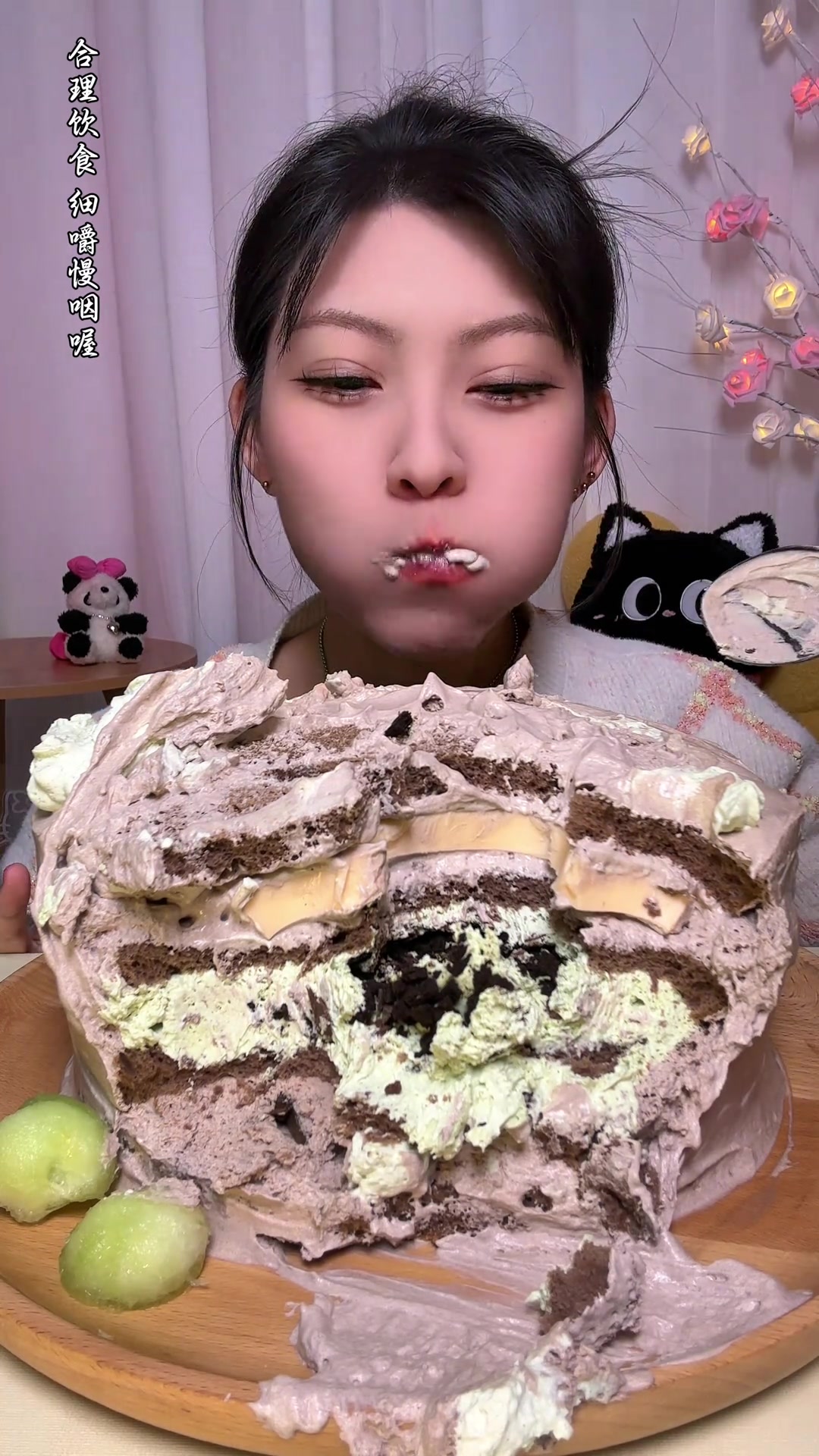 蜜瓜巧巧双层蛋糕(全自)嘿嘿软敷敷的,这次蛋糕胚的厚度有没有好一点呀