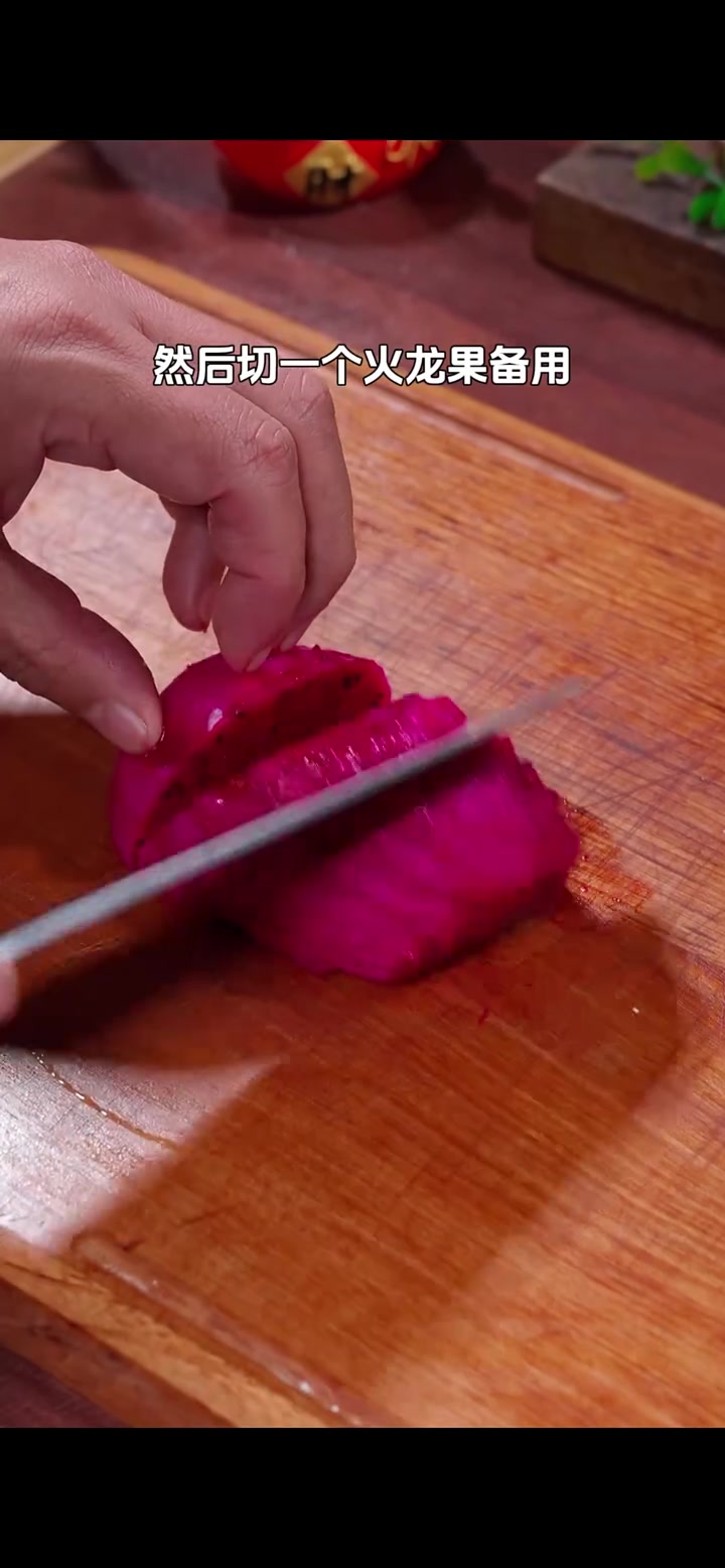 春天正是孩子长身体的时候,我每周都会做几次菠菜肉丸汤,做法简单,好喝又营养