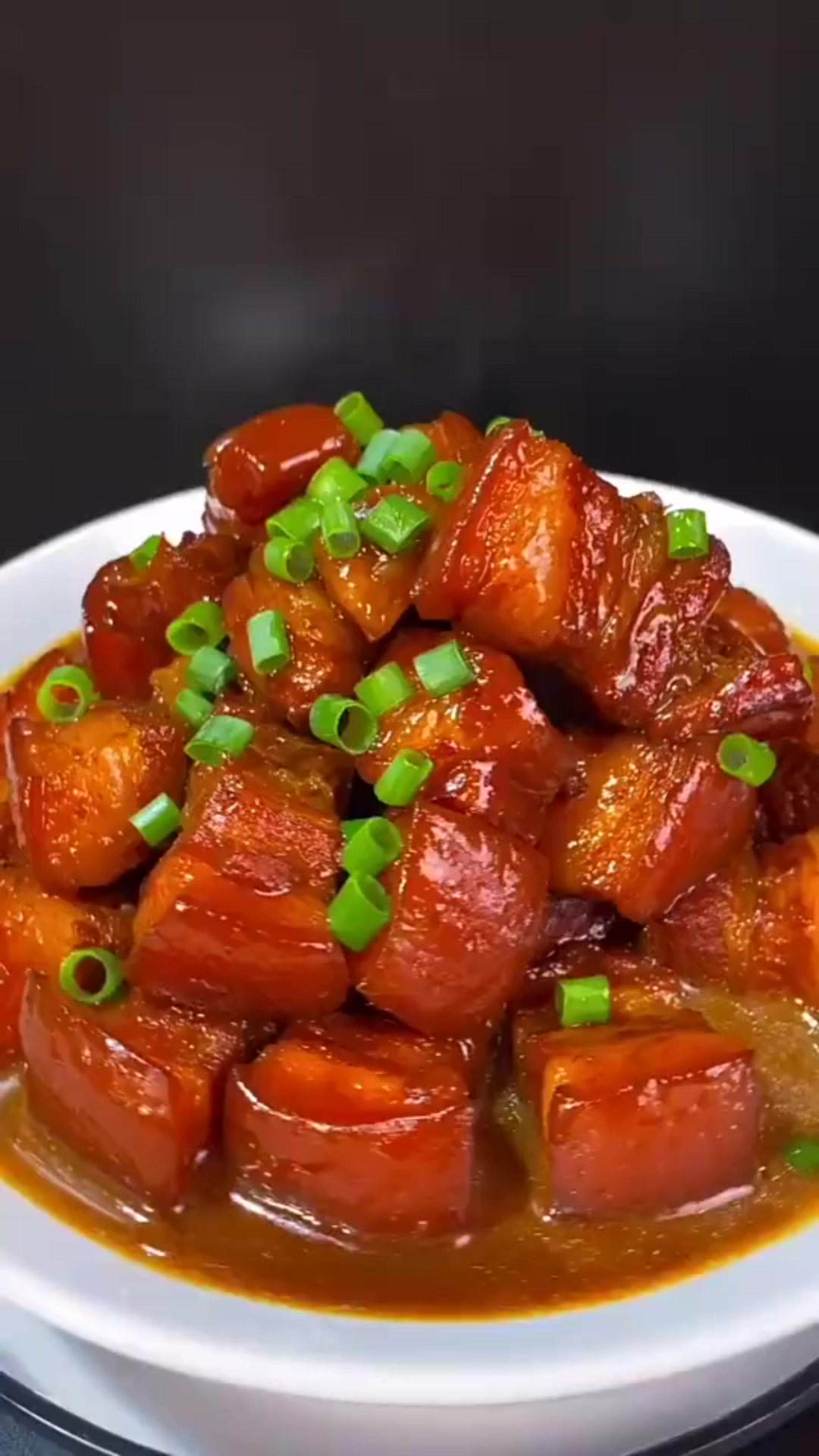 红烧肉最好吃的做法,肥而不腻,入口即化,老人孩子都爱吃