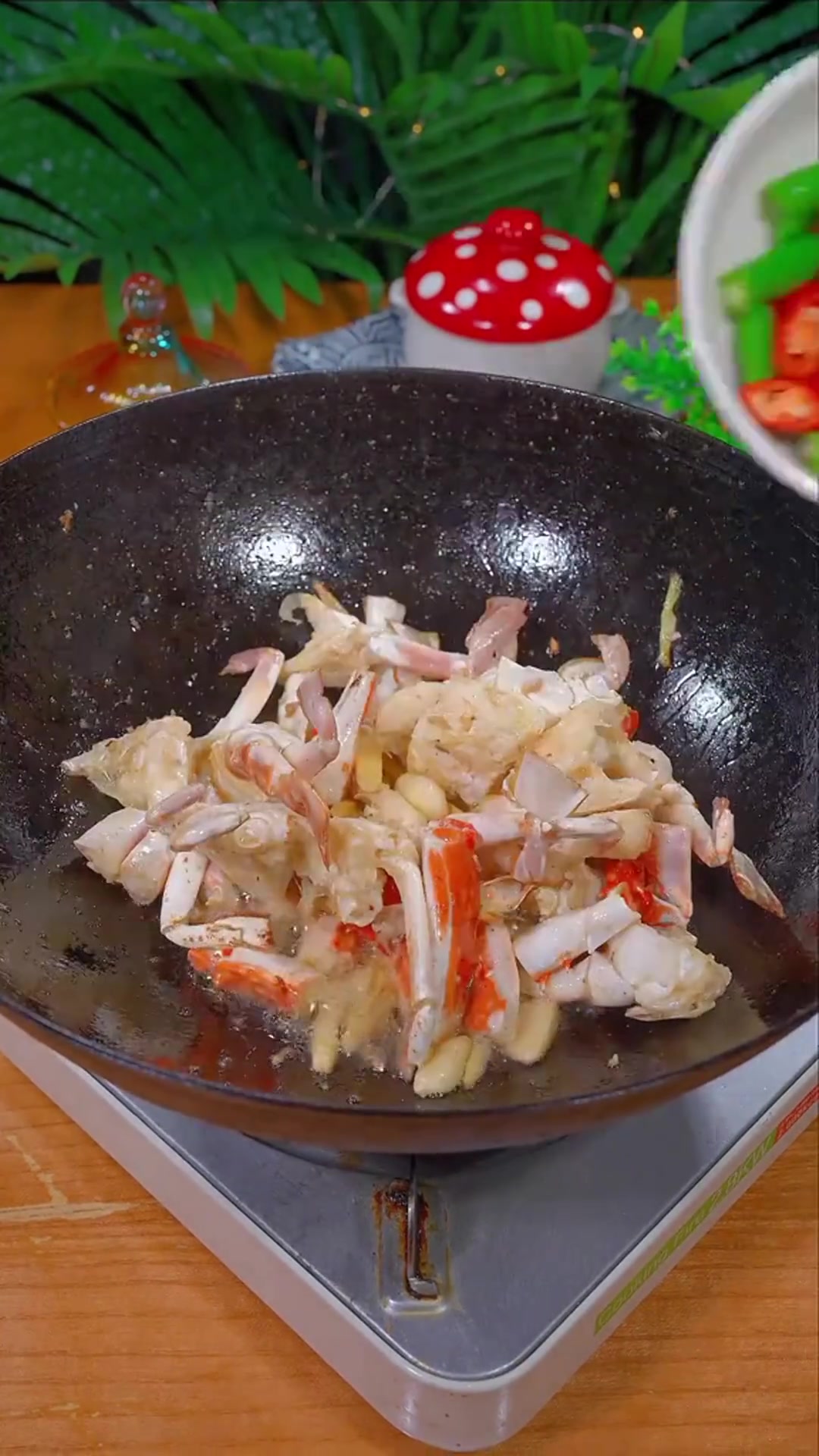 中劢私厨 I 避风塘炒蟹可是粤菜招牌