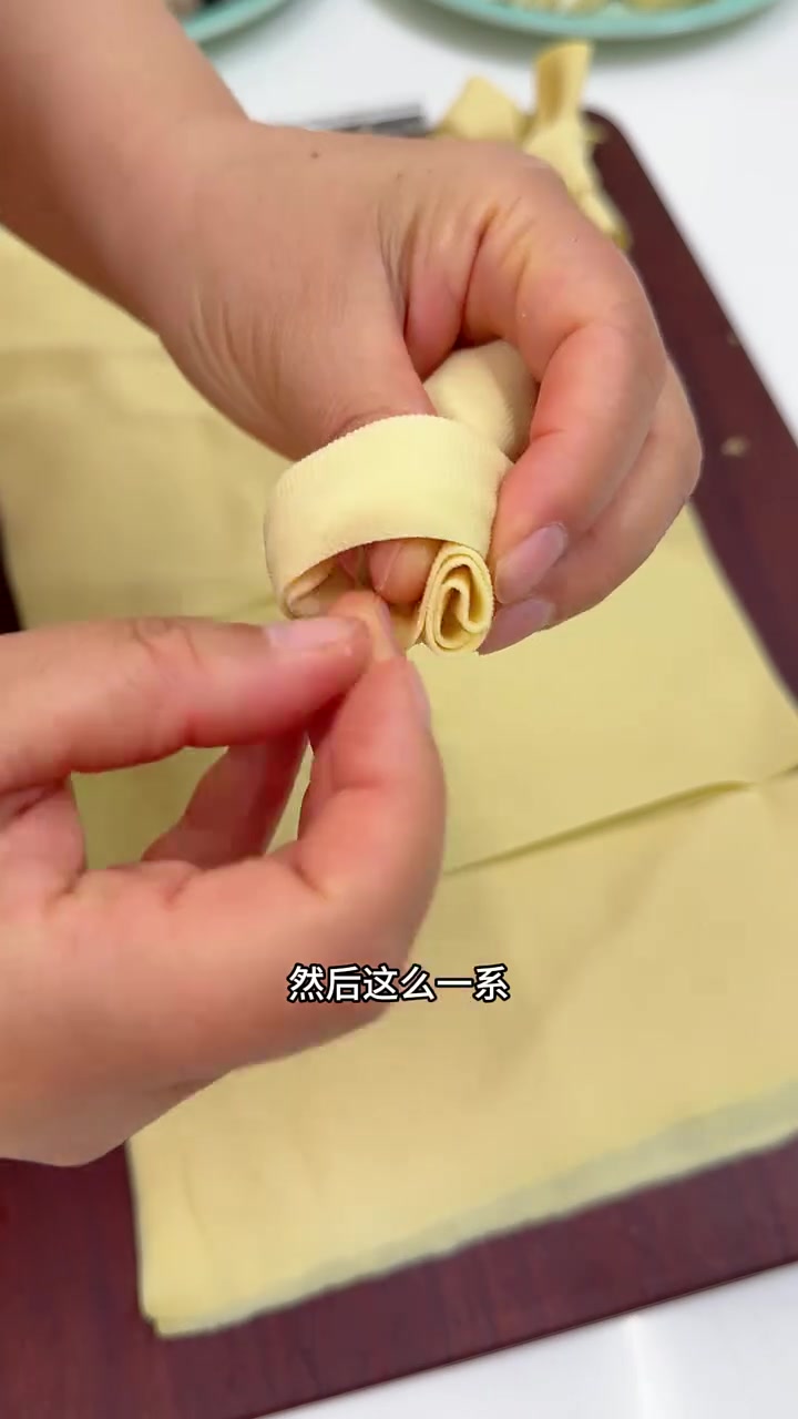 来吧开饭啦!周末早餐小食堂「腌笃鲜」「发面鸡蛋饼」「皮蛋瘦肉粥」都是我爱吃的 皮蛋瘦肉粥 