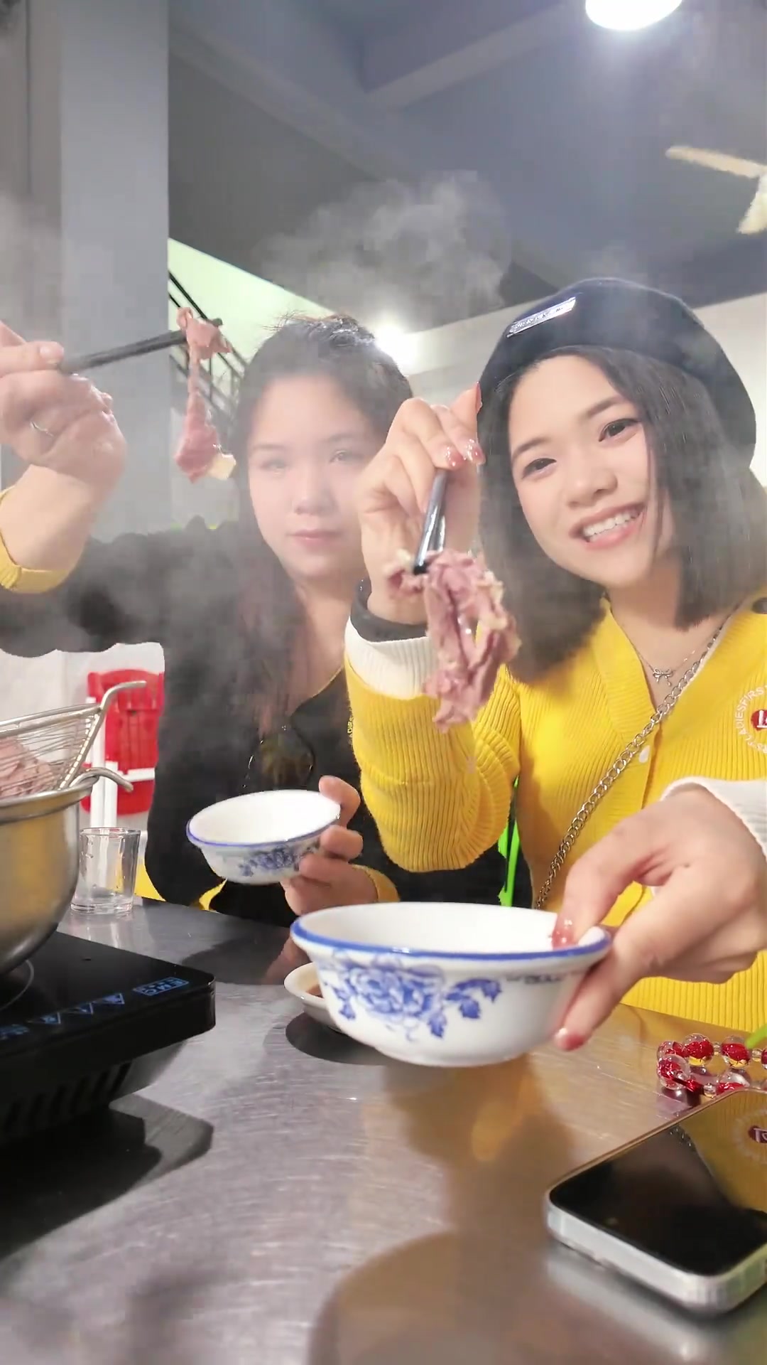 竟然有会跳动的牛肉,潮汕牛肉火锅到底有多绝?