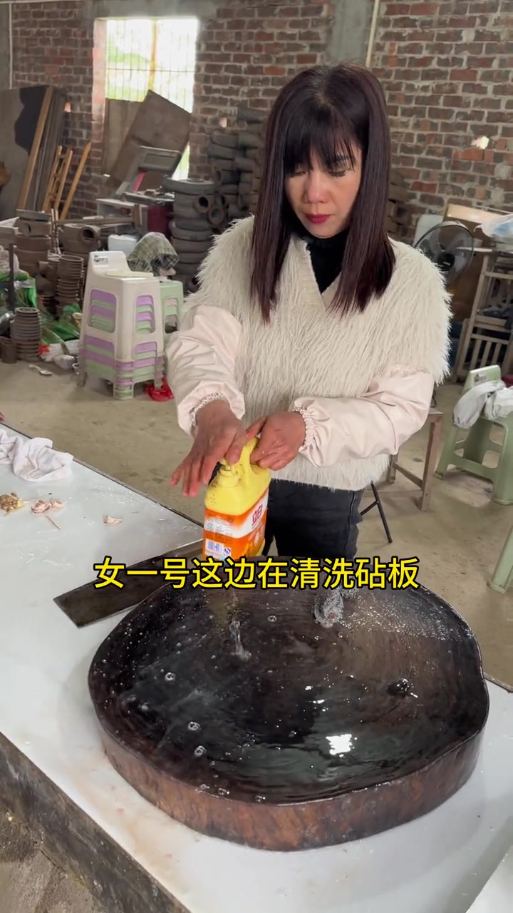 带你们尝尝广西农村的杀鸭菜