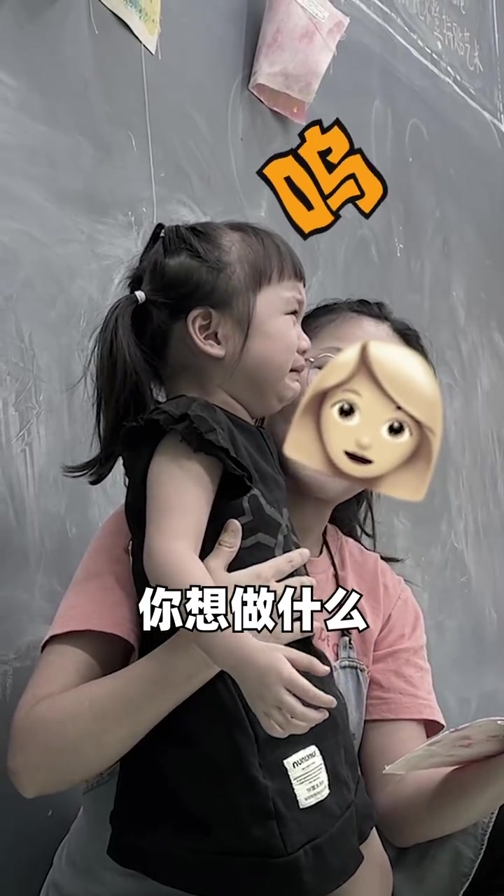 不知道春卷这个算不算有画画天赋呢?