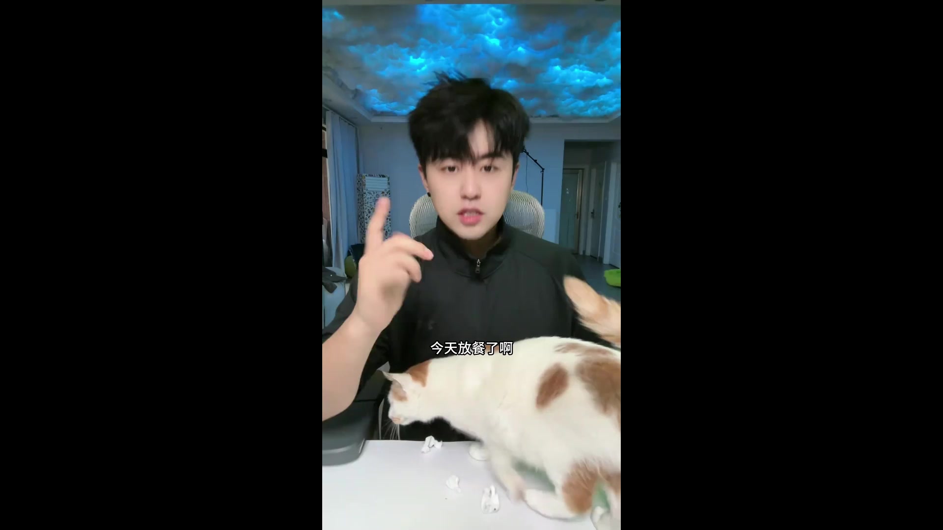 今天中午吃了个放纵餐!