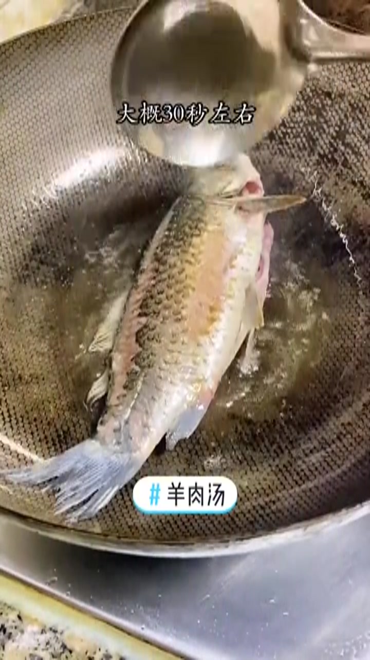 四川简阳羊肉汤的独特做法,羊油熬制秘诀大揭秘